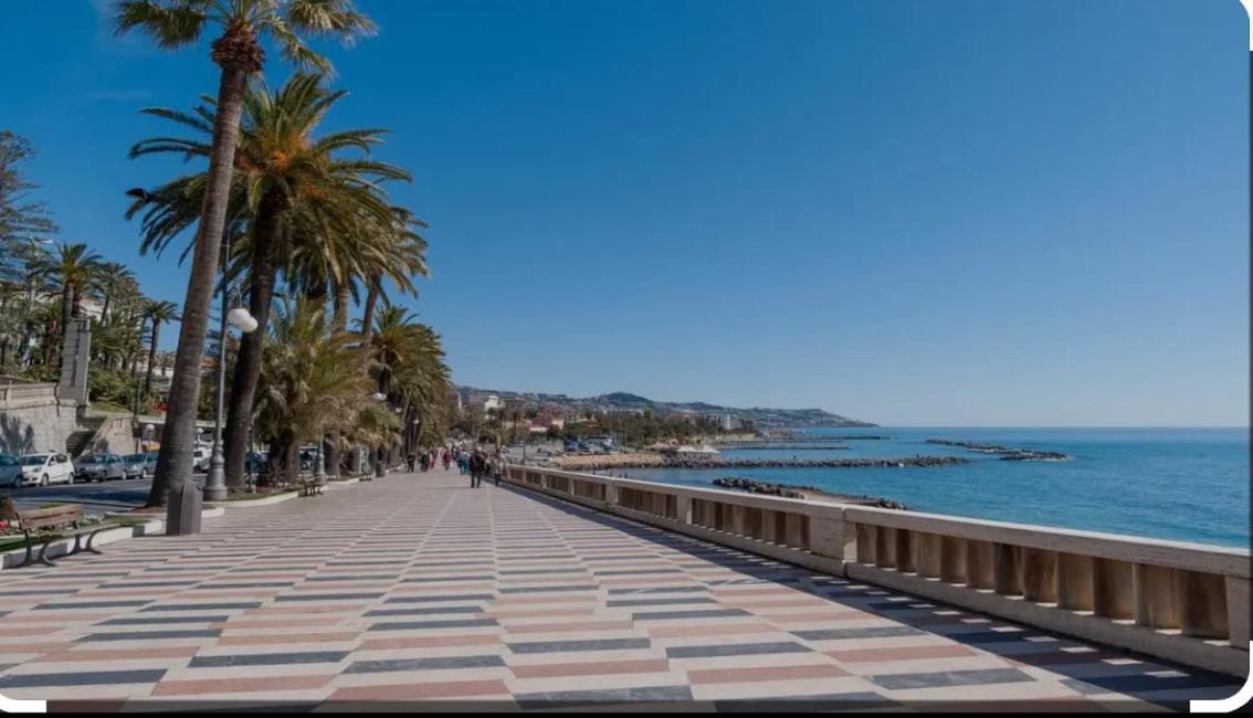 Ampio Appartamento Centrale Sanremo Bagian luar foto