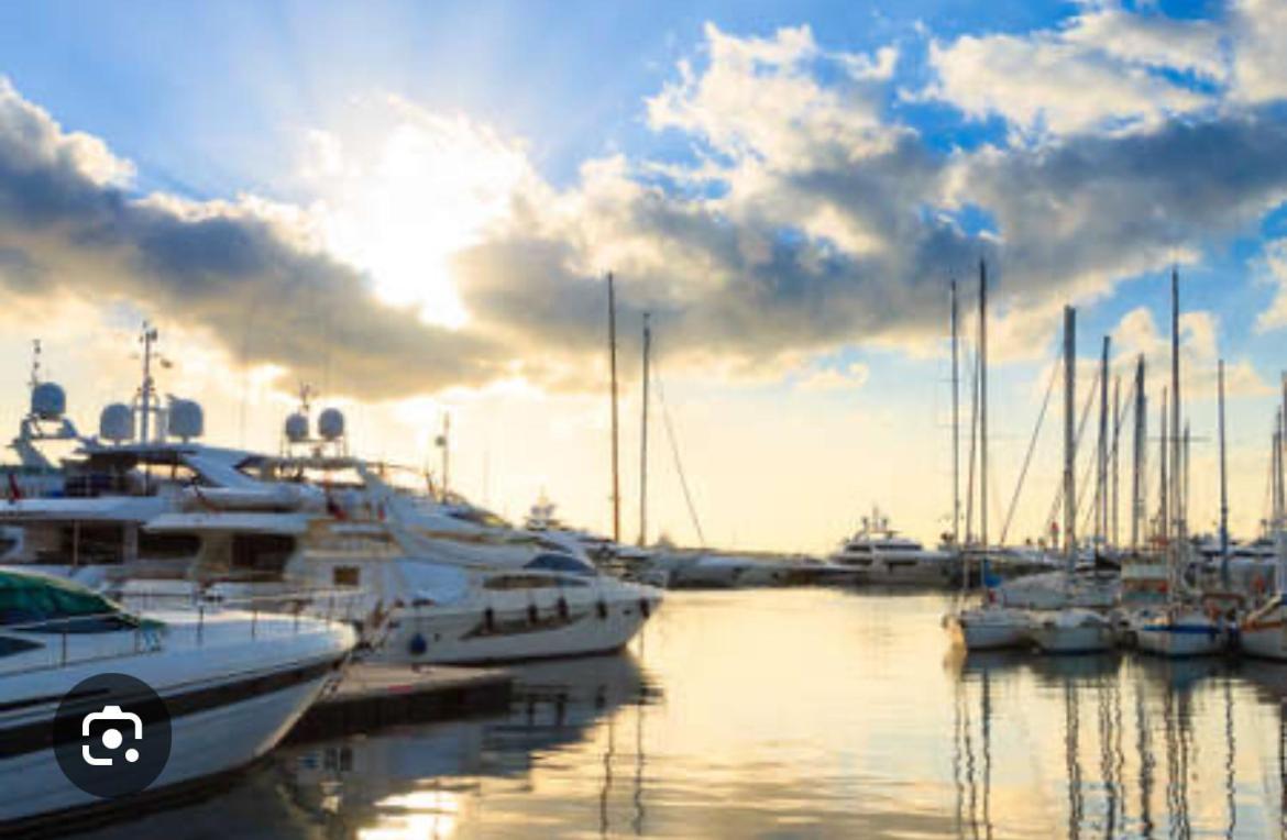 Ampio Appartamento Centrale Sanremo Bagian luar foto