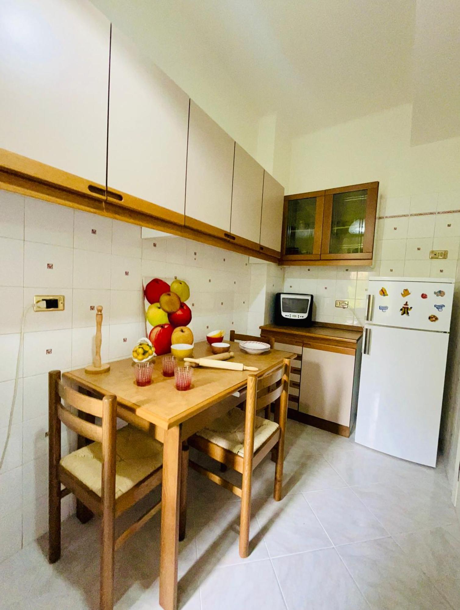 Ampio Appartamento Centrale Sanremo Bagian luar foto