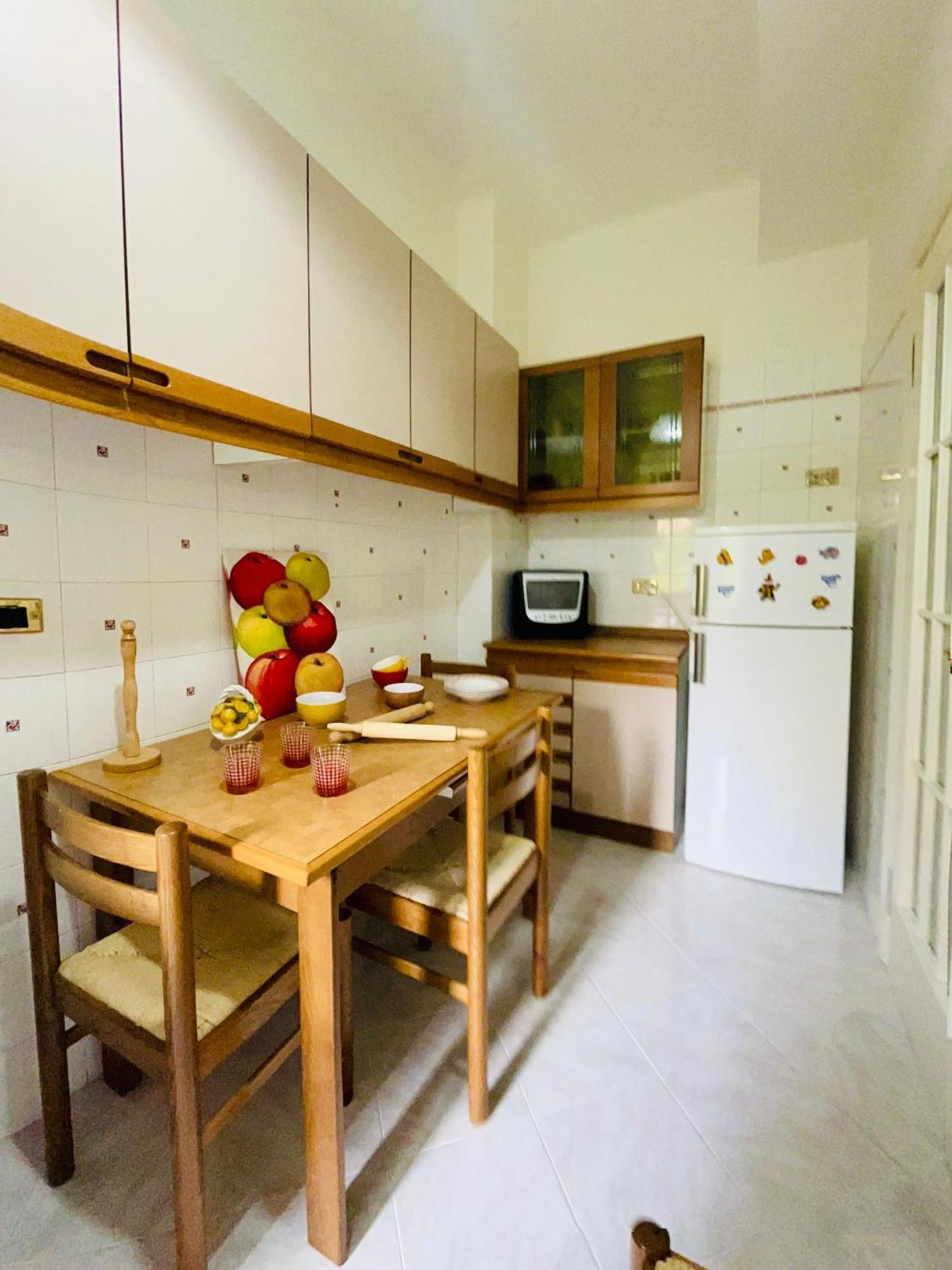 Ampio Appartamento Centrale Sanremo Bagian luar foto