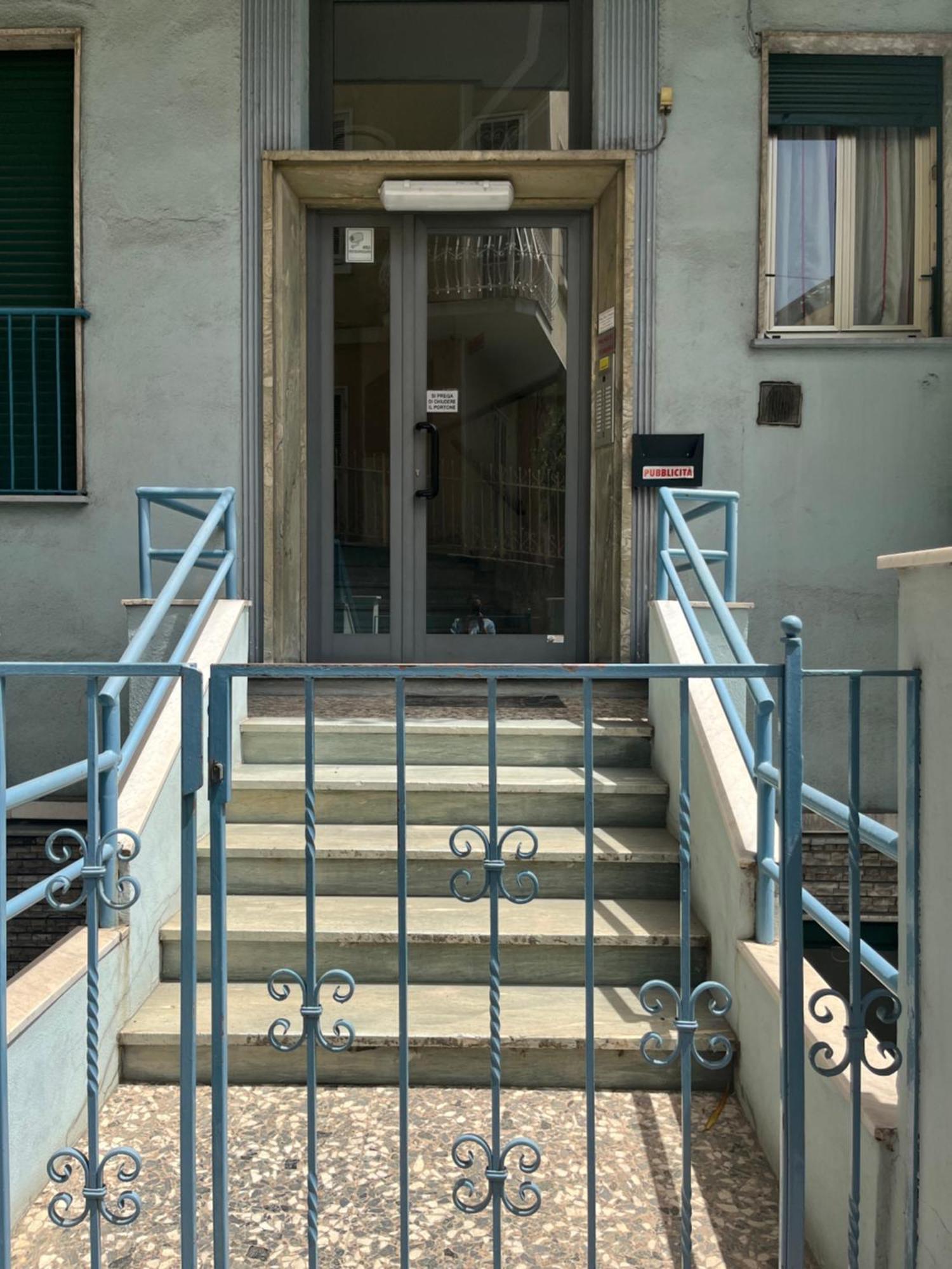 Ampio Appartamento Centrale Sanremo Bagian luar foto
